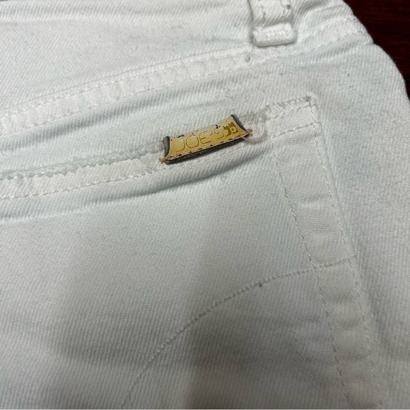 Joes jeans the Ozzie 4” cutoff shorts - Picture 3 of 7